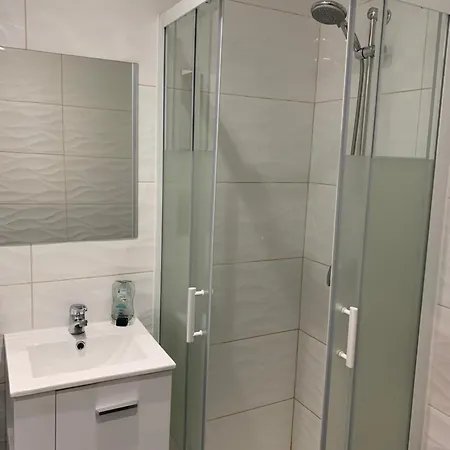 Chez Alam A L'opera De * ליון